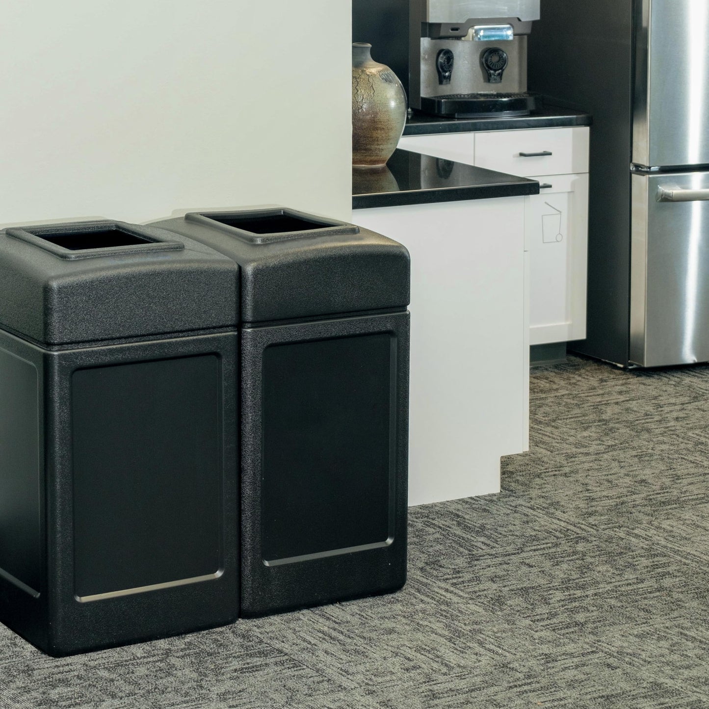 Commercial Zone 732101 42-Gallon Square Open-Top Trash Container